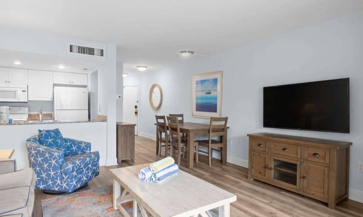 Captiva Condo | Modern Captiva Villa Residence with Great Amenities