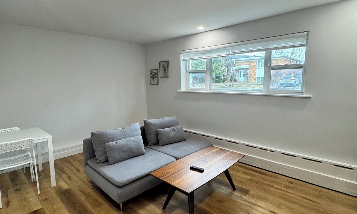 Vanier North Condo | Modern Central 2 Bedroom condo with Free Parking