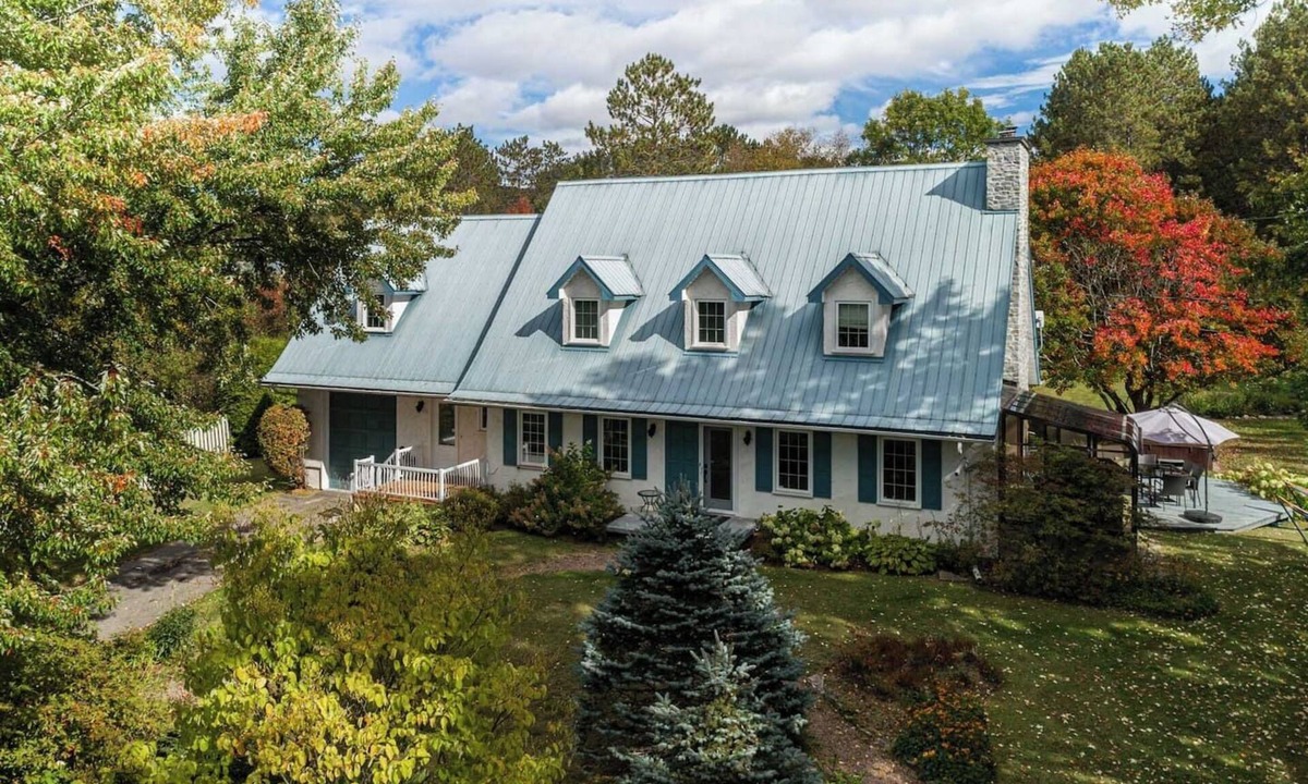 La Conception Cottage | Modern & Charming Canadian house Spa, Sauna, Gym