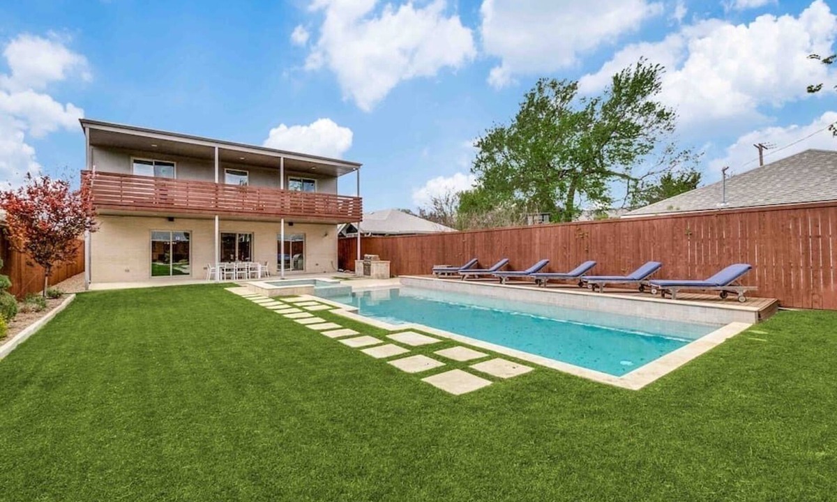 Lower Greenville House | Modern Comfort in Lower Greenville