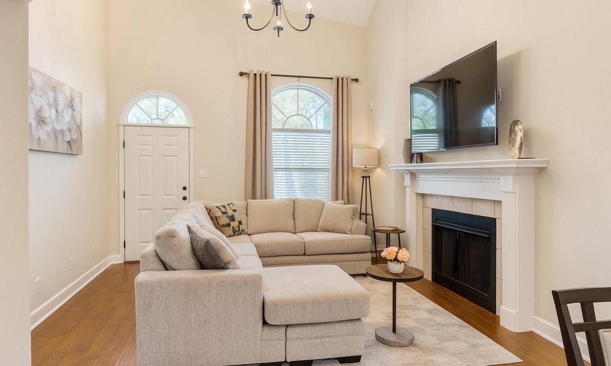 Mobile House | Modern Comfort Meets Homey Charm – Your Perfect 3-Bedroom Getaway