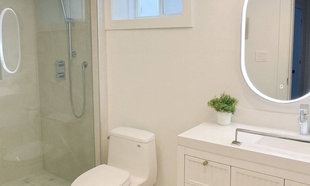 Richmond Hill House | Modern Comfort |Walk-Out Suite
