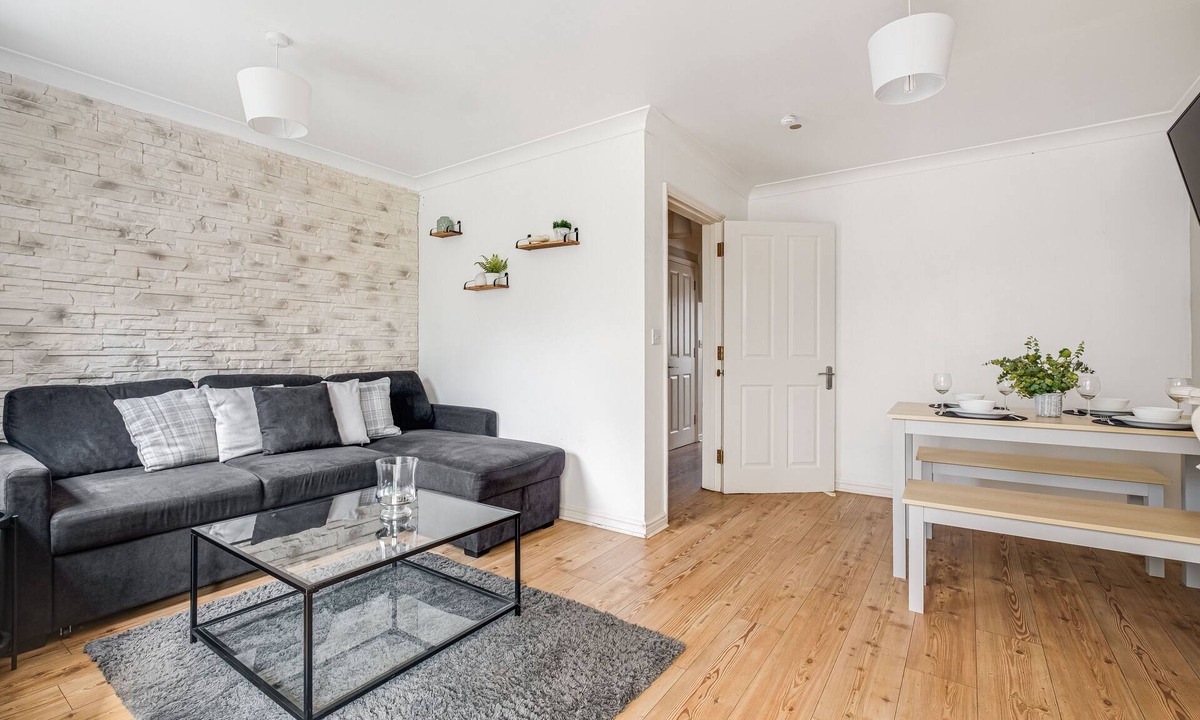 Bedford House | Modern & comfortable 4-bed house