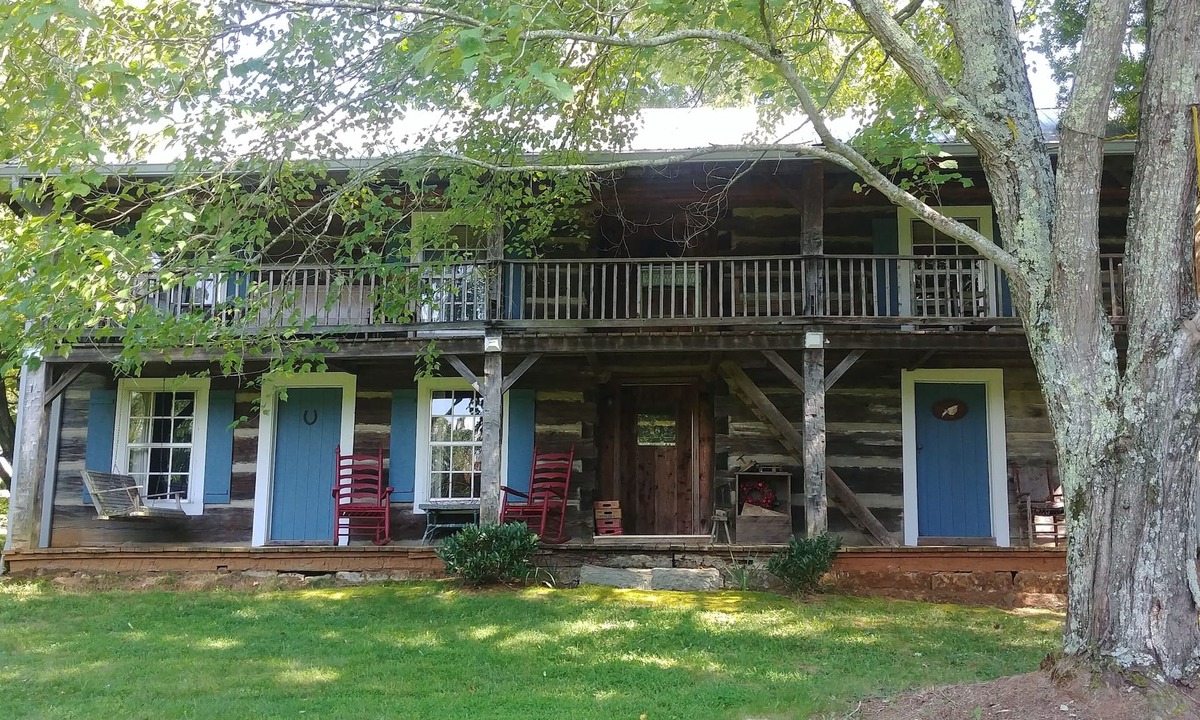 Rogersville Cabin | Modern comforts in an 1860's log cabin nestled in the Appalachian Foothills.