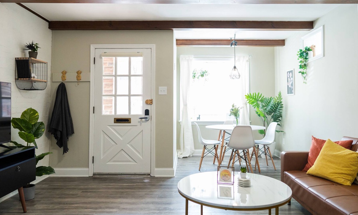 Royersford Apartment | Modern & Comfy | 5★ Location, ♛Queen Bed, Parking