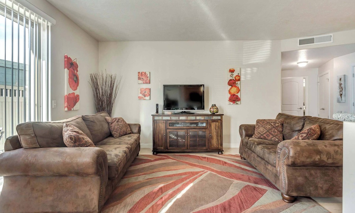 Rio Grande Condo | Modern Condo Near Convention Center