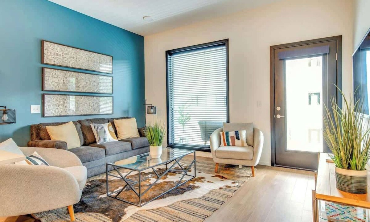 Edgehill Condo | Modern condo near attractions with outdoor pool, balcony, central AC, and WiFi