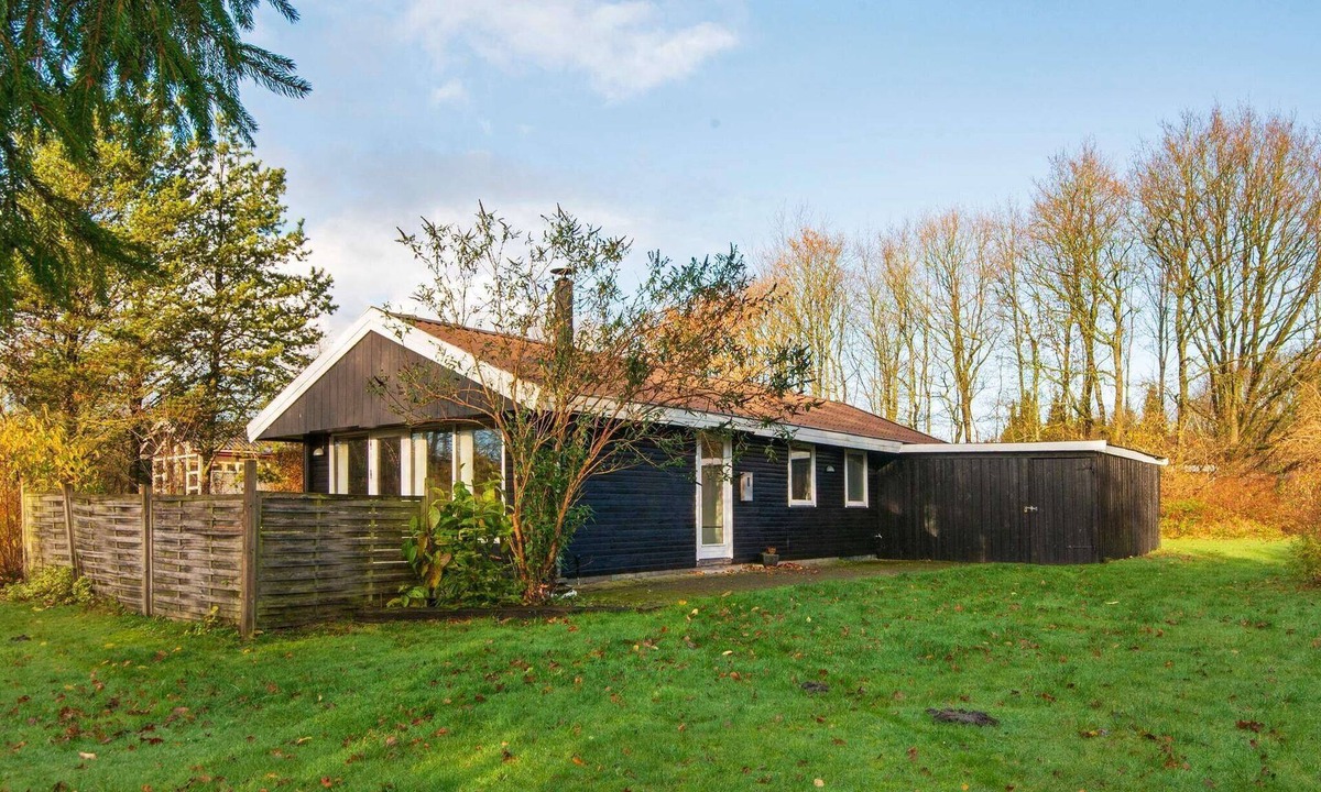 Arrild Ferieby House | Modern Cottage Oasis in Arrild