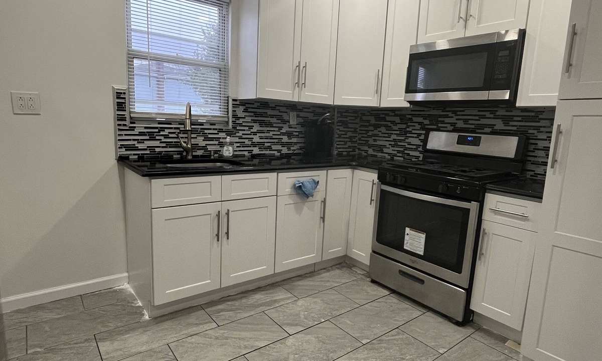 Elmont Apartment | Modern & Cozy 2BR Apt w/Parking – Perfect Location!
