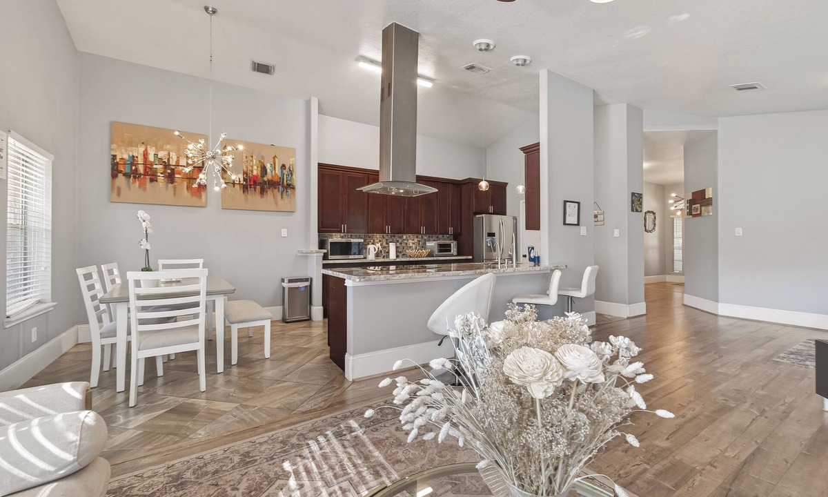 Stafford House | Modern Cozy 4BR House Stafford.Houston