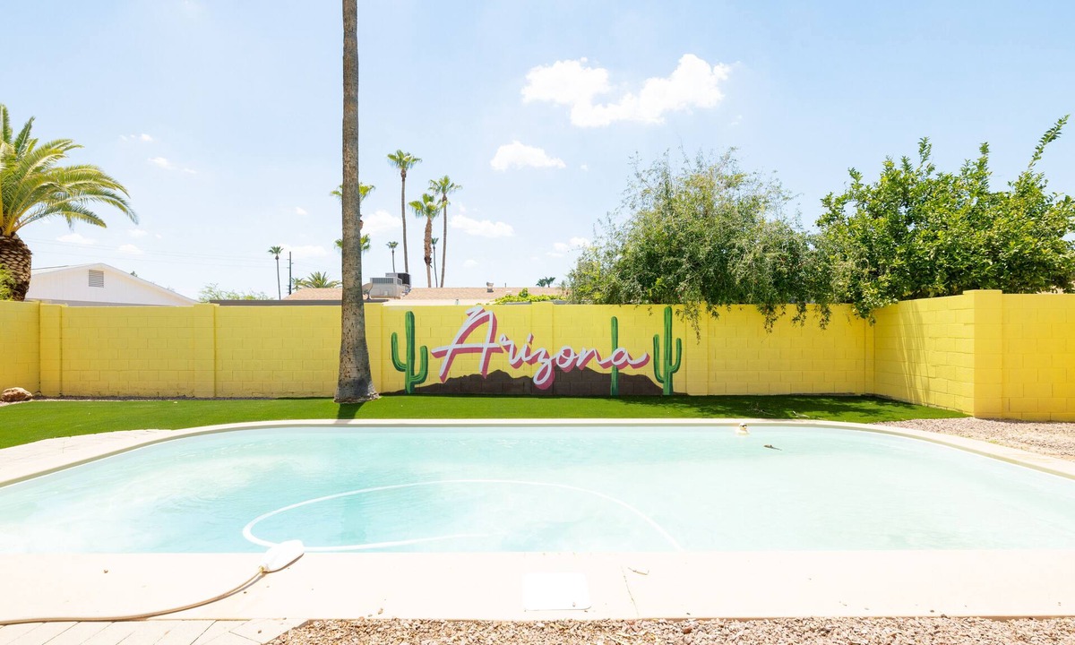 Desert Foothills Estates House | Modern Desert Oasis with A Pool & Nearby Hiking