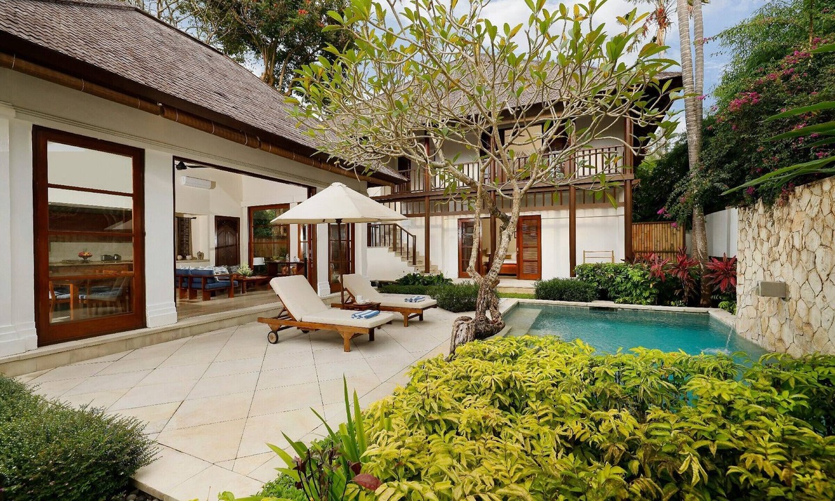 Jimbaran Bay Villa | Modern Design 3BR Villa Near Beach in Jimbaran
