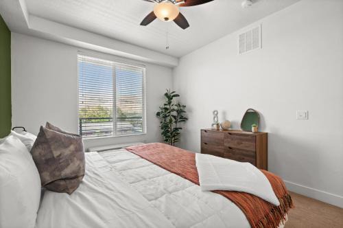 Downtown Salt Lake City Apartment | Modern Downtown 2BR 2BA Near Delta Center with Fire Pit BBQ and City Views
