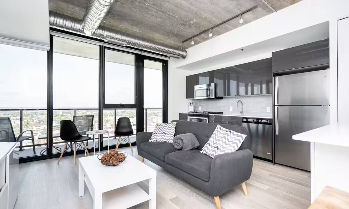 Downtown Winnipeg Condo | Modern Downtown Condo | 2 Bed | 1 Bath |