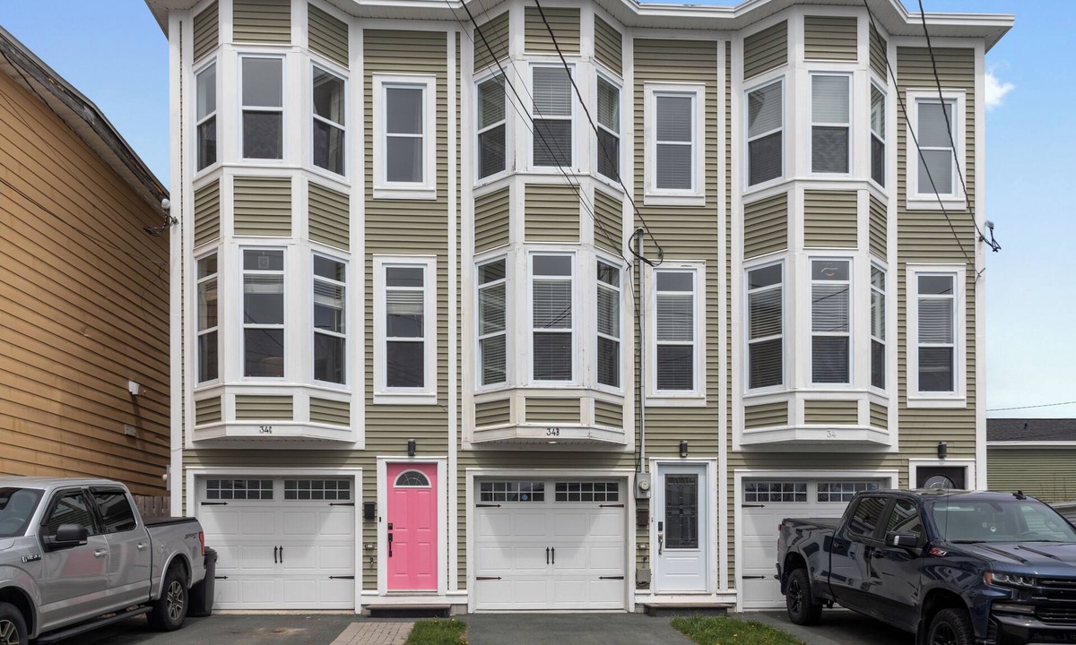 Downtown St. John's House | Modern Downtown Home - Garage & Parking - St Johns