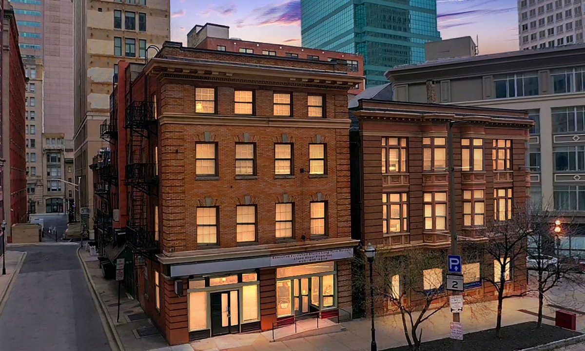 Downtown Baltimore Condo | Modern Downtown Stay Near Harbor & Stadiums