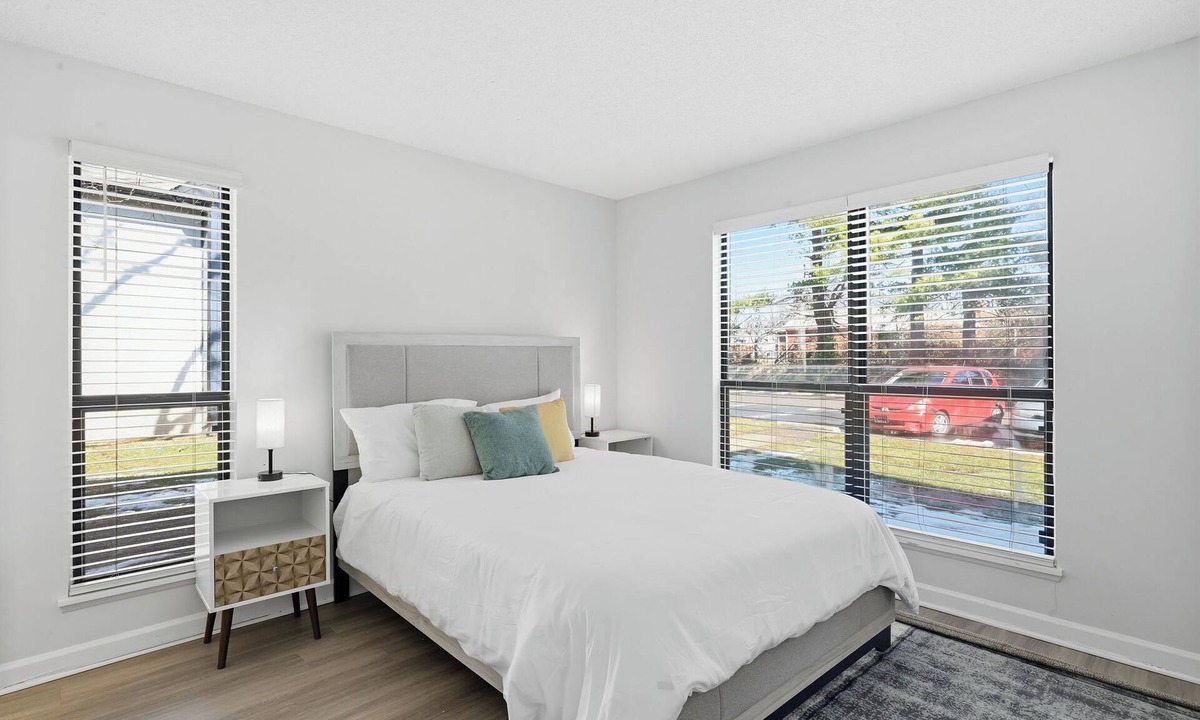 Hurstbourne Acres Apartment | Modern Ease at The Taylor