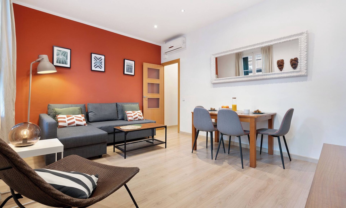 Esquerra de l'Eixample Apartment | Modern Eixample Retreat: Stylish 2-Bedroom Apartment in Central Barcelona