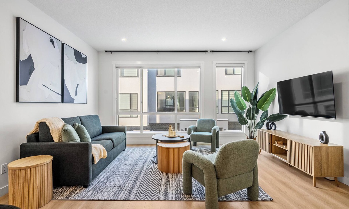 Sage Hill House | Modern Elegance & Comfort – 3BR + 3 Ensuites, AC