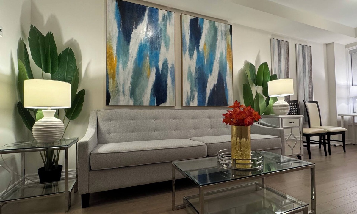 Pickering House | Modern Elegance: New Seaton Luxury Home in Pickering