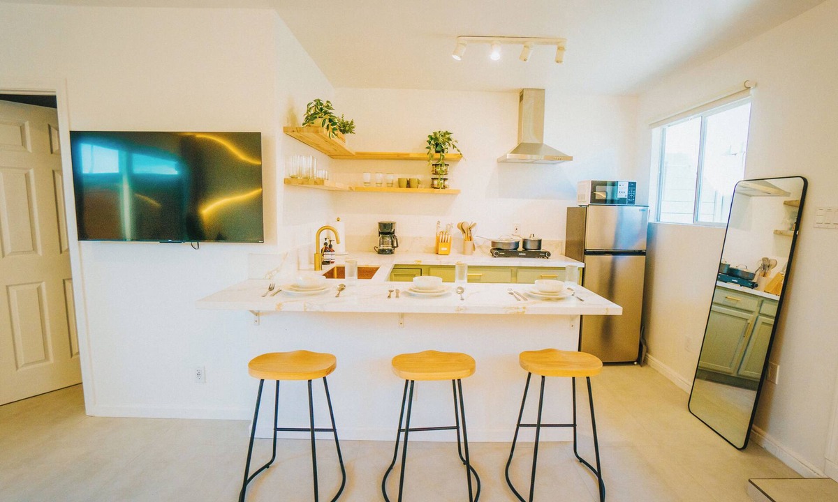 Rowland Heights Apartment | Modern & Elegant Studio Retreat