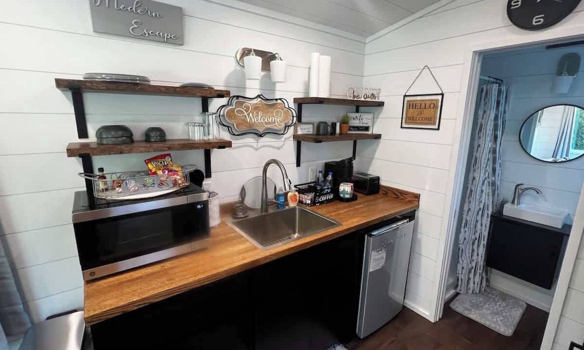 Betsy Layne House | Modern Escape