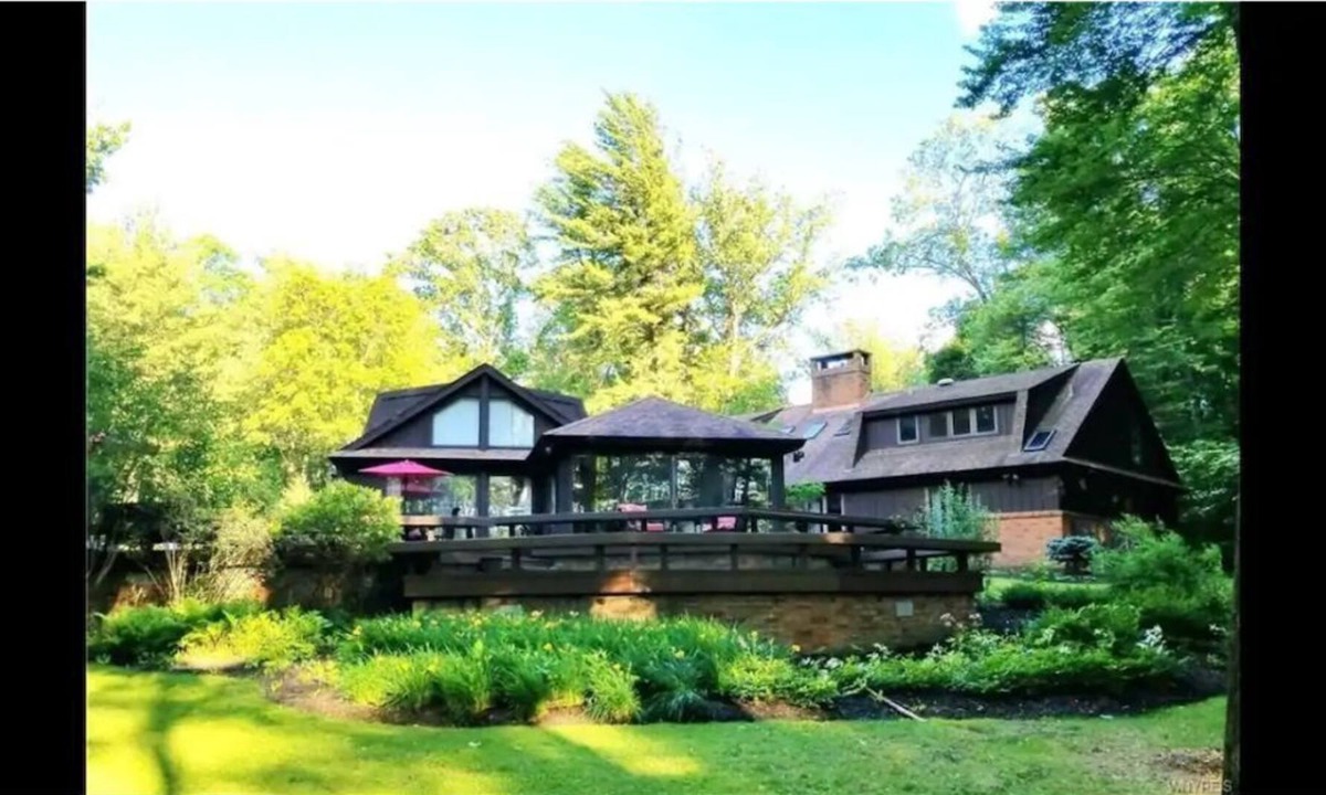 Orchard Park House | Modern Estate on Five Forest Acres