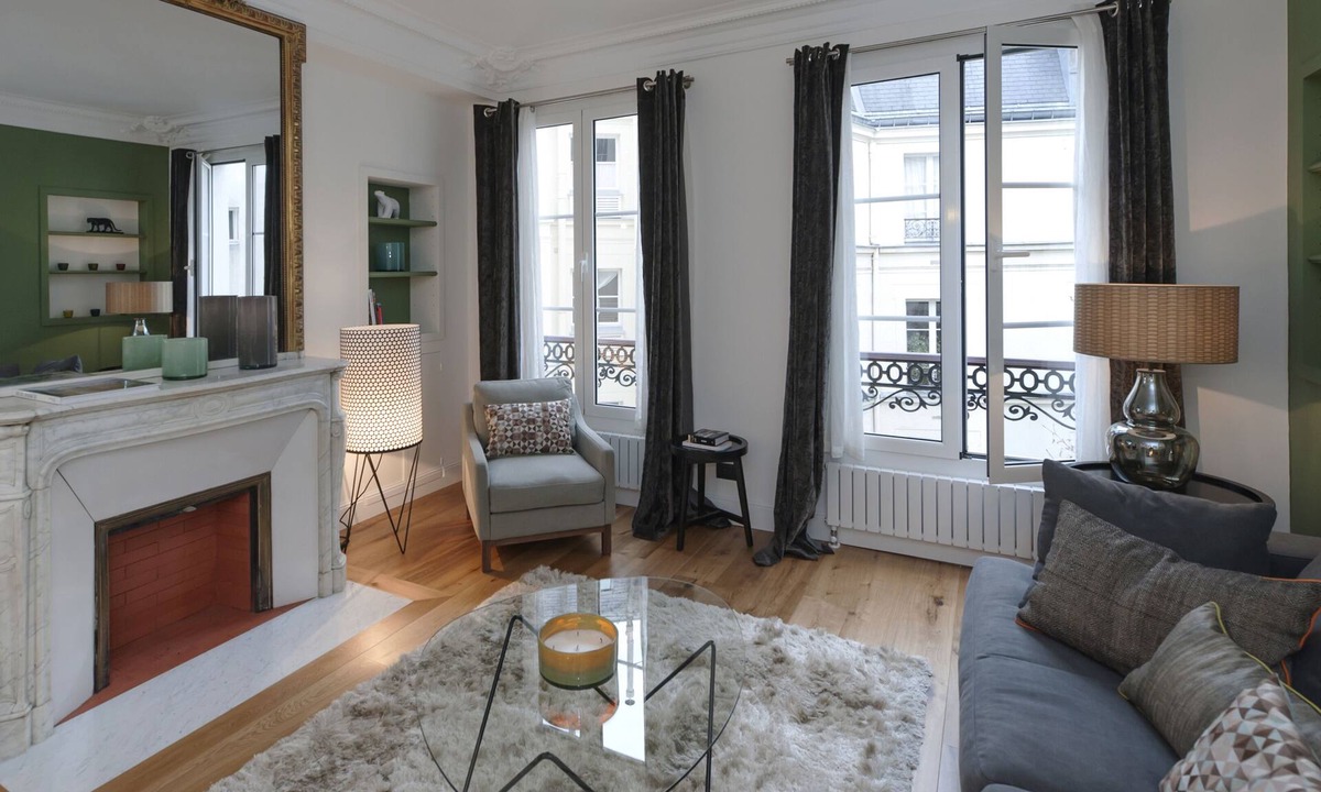 6th Arrondissement Apartment | Modern family apartment for 6 people in Saint-Germain-des-Prés