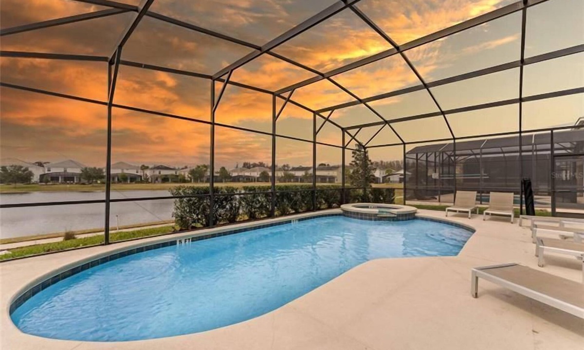 Kissimmee Villa | Modern Family Retreat Near Disney with Pool & Jacuzzi