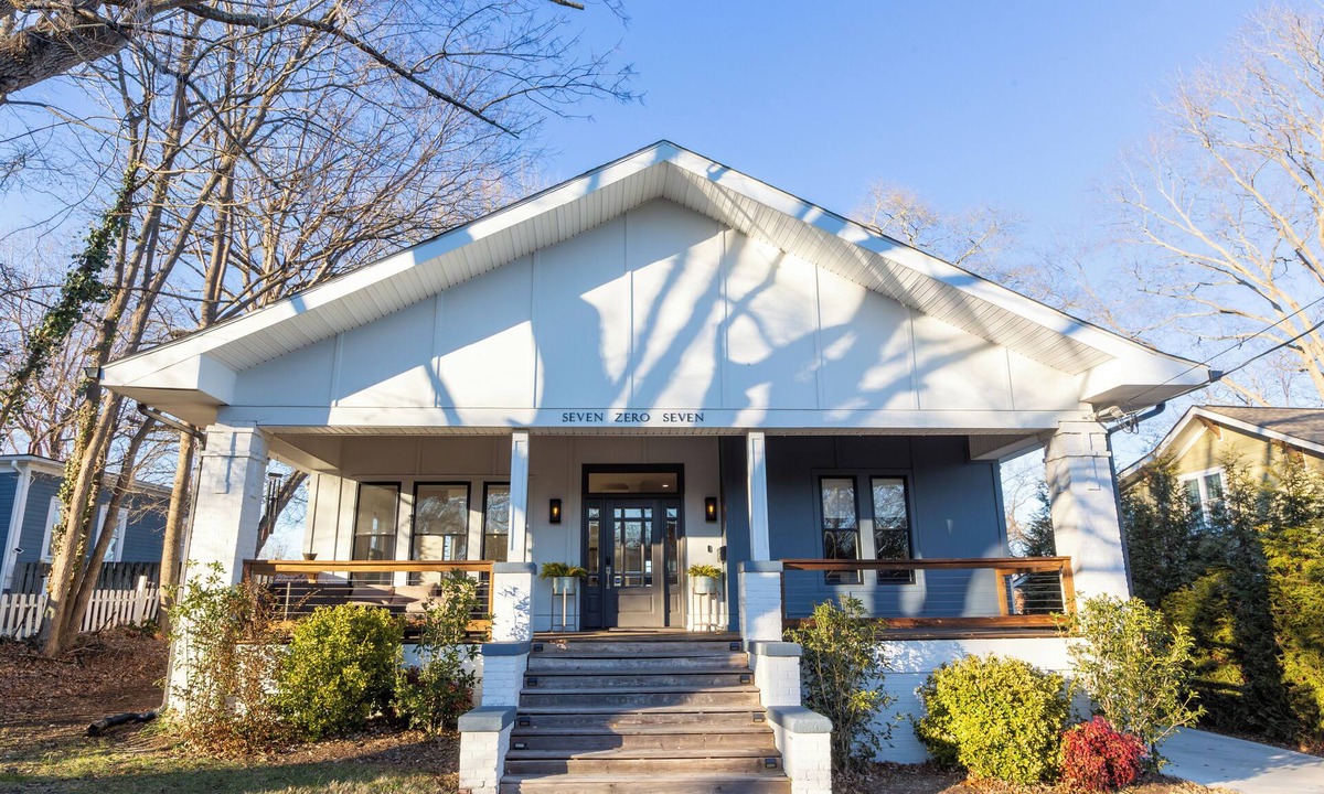 Albright House | Modern Farmhouse Style, 4-bedroom home, downtown Durham, large private yard