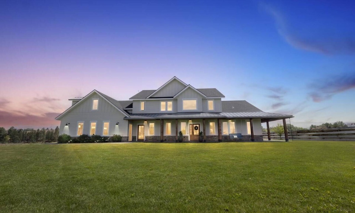 Corvallis Other | Modern Farmhouse Three Bears Getaway