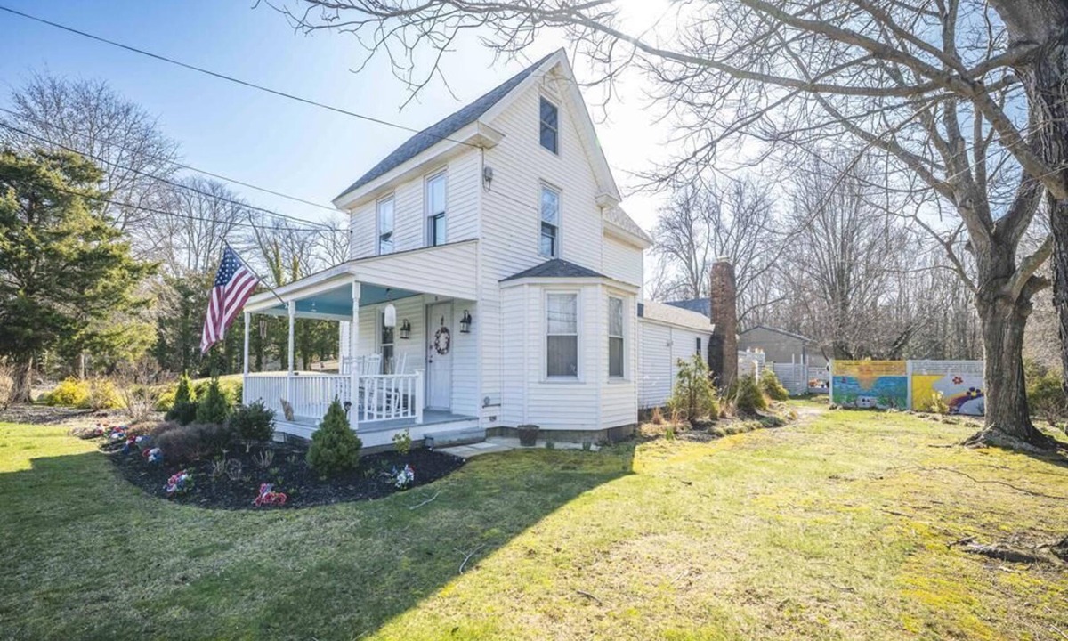 Green Creek House | Modern Farmhouse w/Hot Tub | Nr Cape May Beaches!