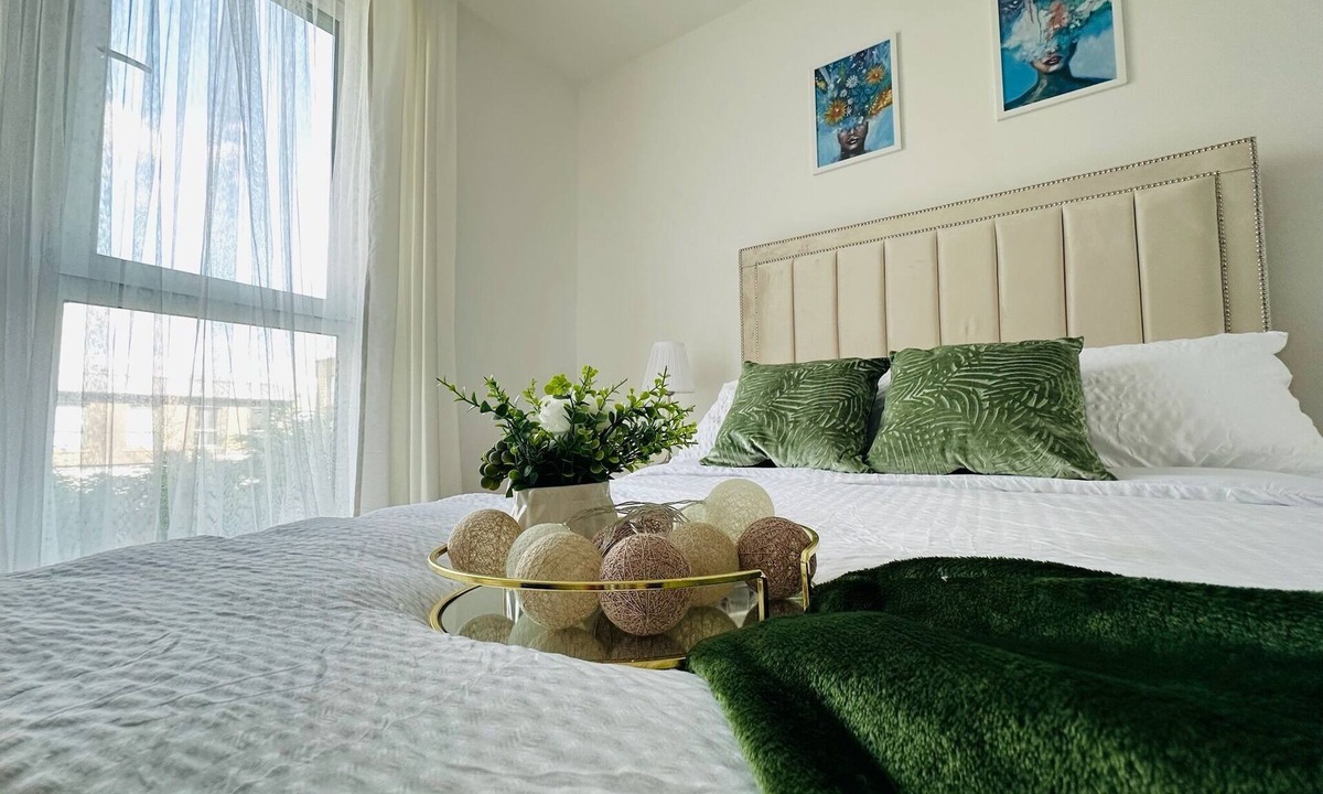 Eltham West Apartment | Modern Flat in Kidbrooke - Greenwich