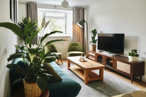 Penge and Cator Apartment | Modern Flat In Penge - 3 person