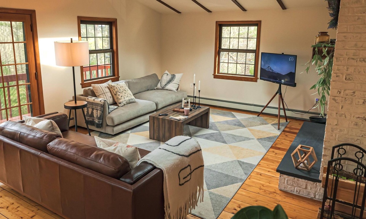 Shohola Cottage | Modern Forest Retreat on a Tranquil Hilltop with SAUNA