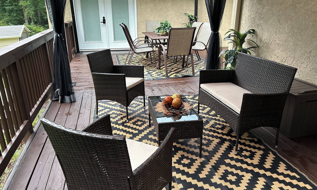 Fayetteville Apartment | Modern, fully equipped studio with separate sleeping area. 2 guests max.