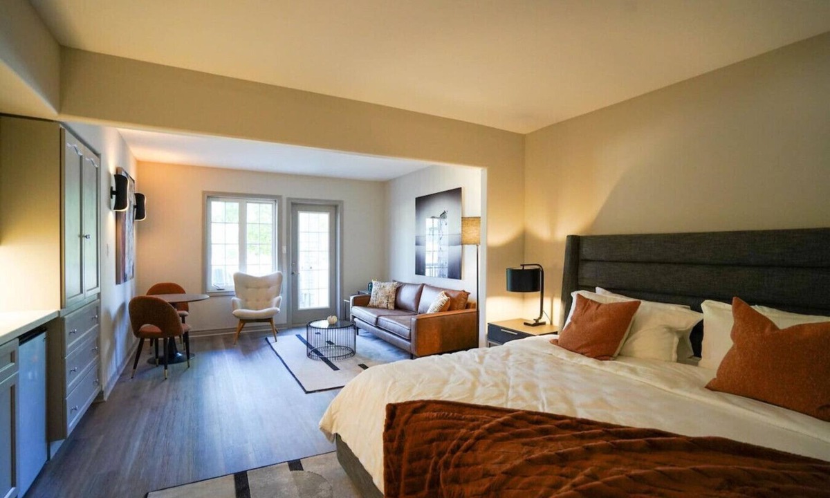 Oro-Medonte Apartment | Modern, fully renovated Studio!