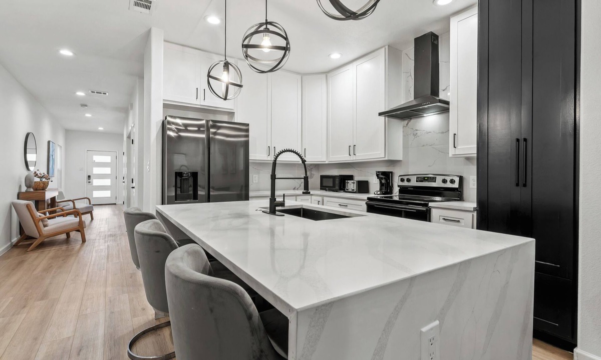 Dallas House | Modern Gem Near Downtown!