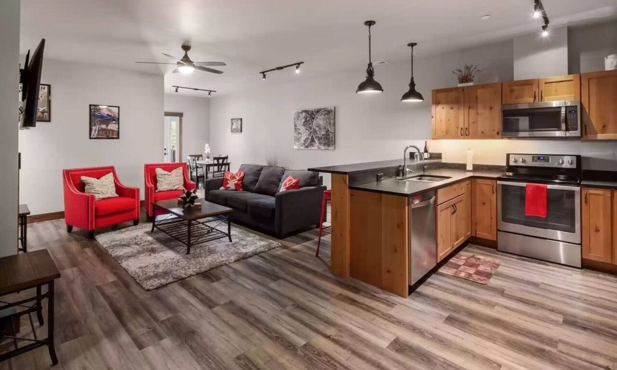 Columbia Falls Condo | Modern Glacier Getaway - 2 bed/2 bath