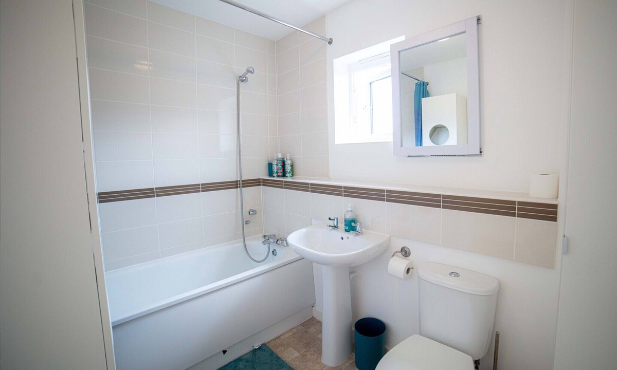 Hatfield Apartment | Modern Hatfield|2 Bed|Up To 30% Off