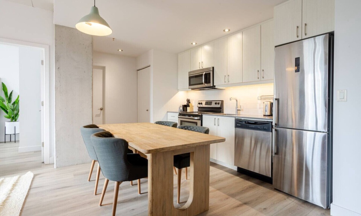 Cite Multimedia Apartment | Modern Heritage Stay | Upscale 2BR in Old Port