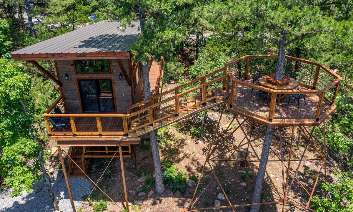 Alix Cabin | Modern High End Cabin #3 on Horsehead lake with private viewing tower