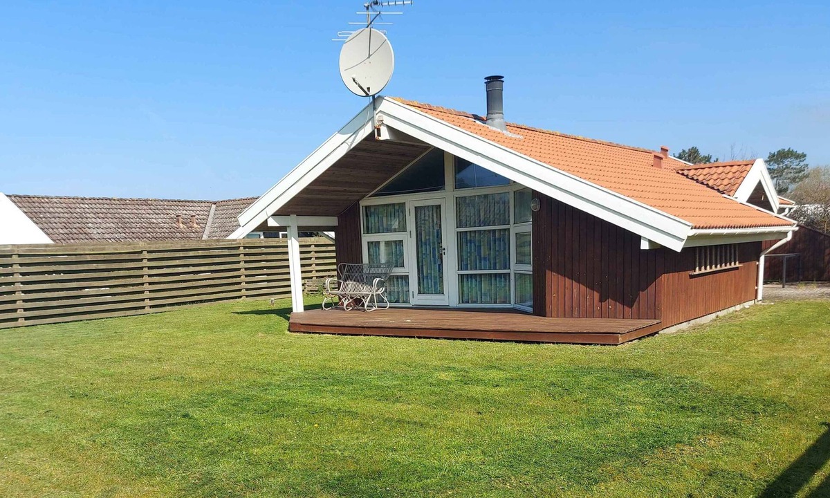 Store Fuglede House | Modern holiday home with 200m to beach