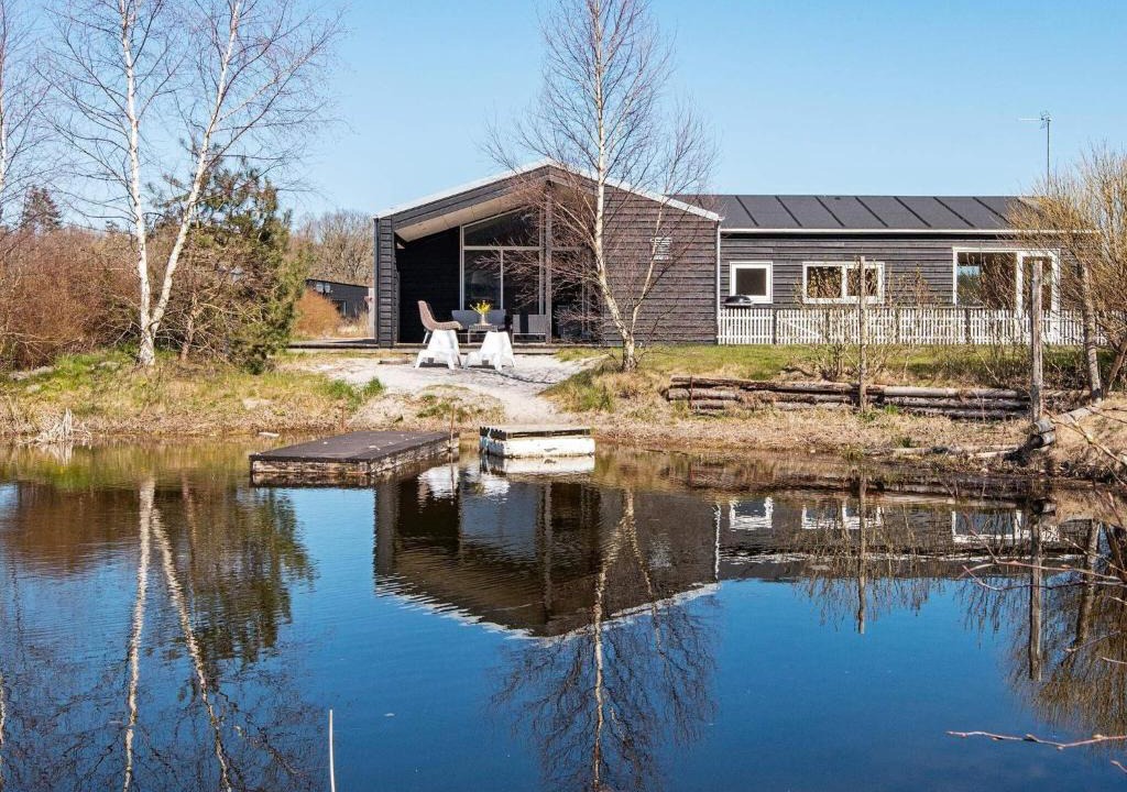 Fjellerup Strand House | Modern Holiday Home in Glesborg with Whirlpool