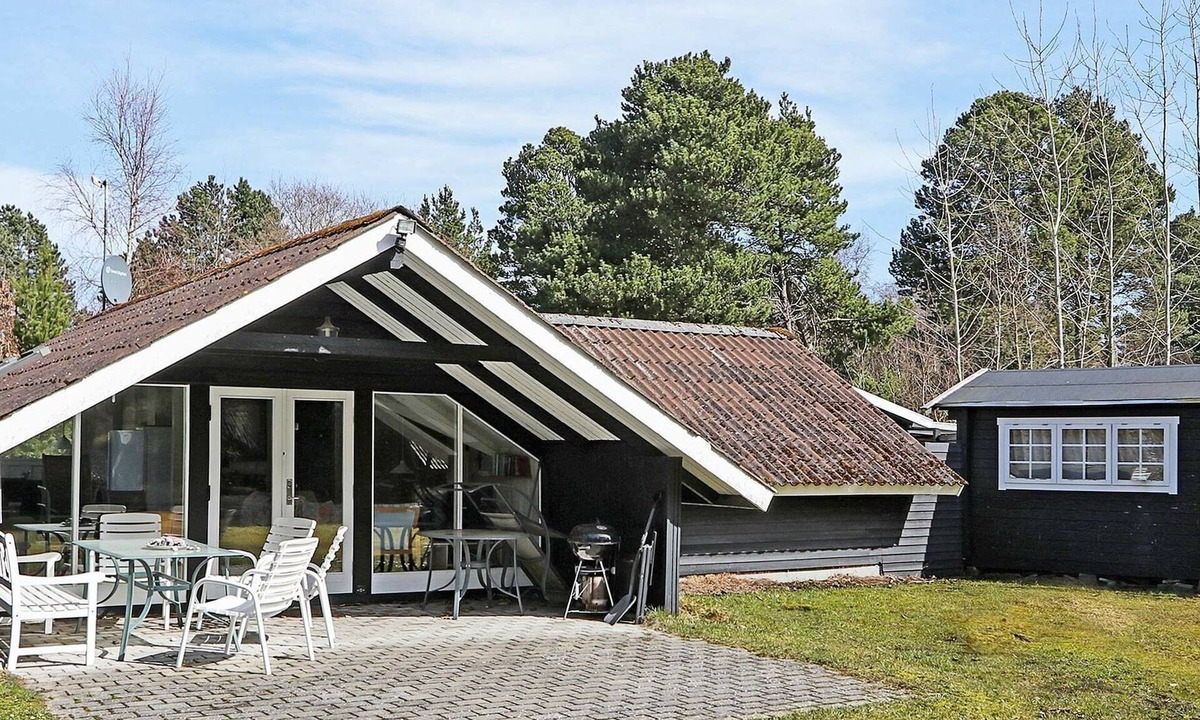 Rodby House | Modern Holiday Home in Lolland with Terrace