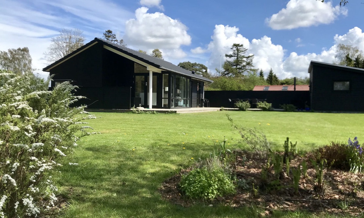 Stege House | Modern holiday home steps away from beautiful beach