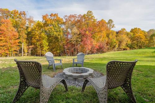 Blacksburg Villa | Modern Home 2 Miles to Virginia Tech