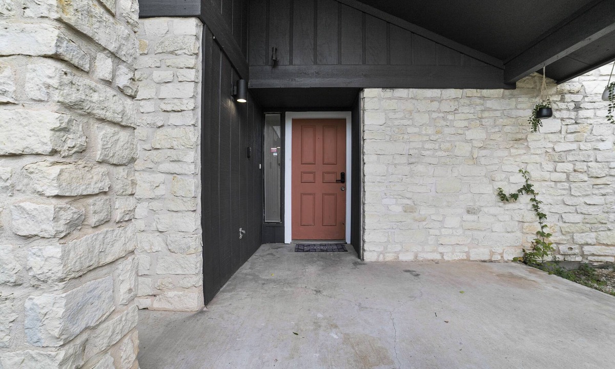 Pleasant Valley House | Modern Home 7 Min from Downtown