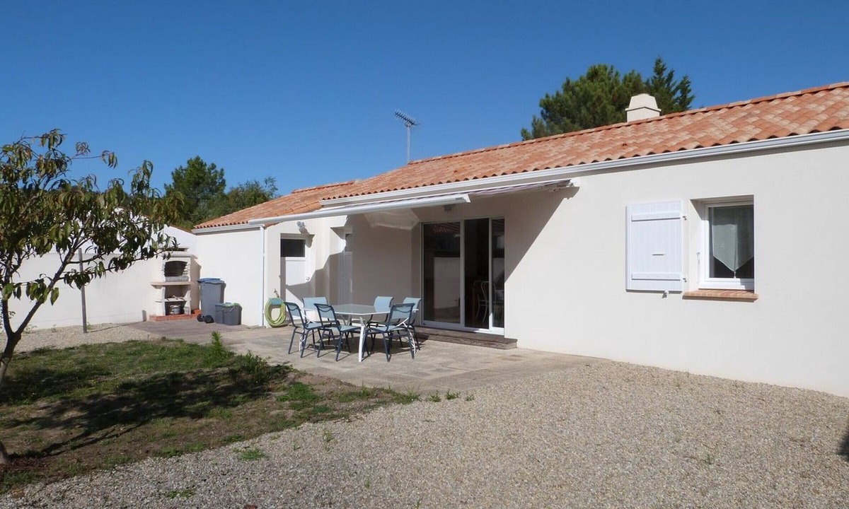 Bourgenay House | Modern Home Near Beach & Town, La Tranche-Sur-Mer