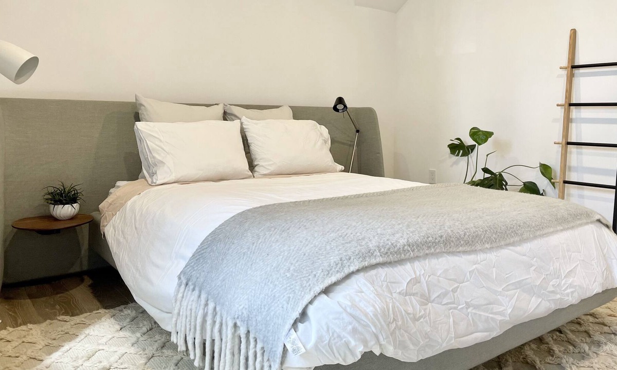 East Cambridge House | Modern Home in Kendall/MIT near T, close to Boston & Harvard